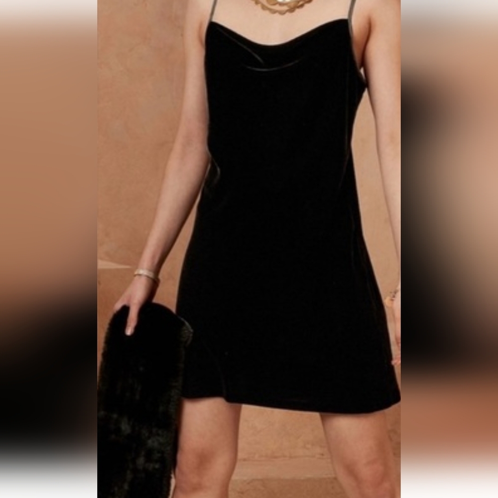 Banana Republic Women's Black Velvet Mini Slip Dress-Size XL
